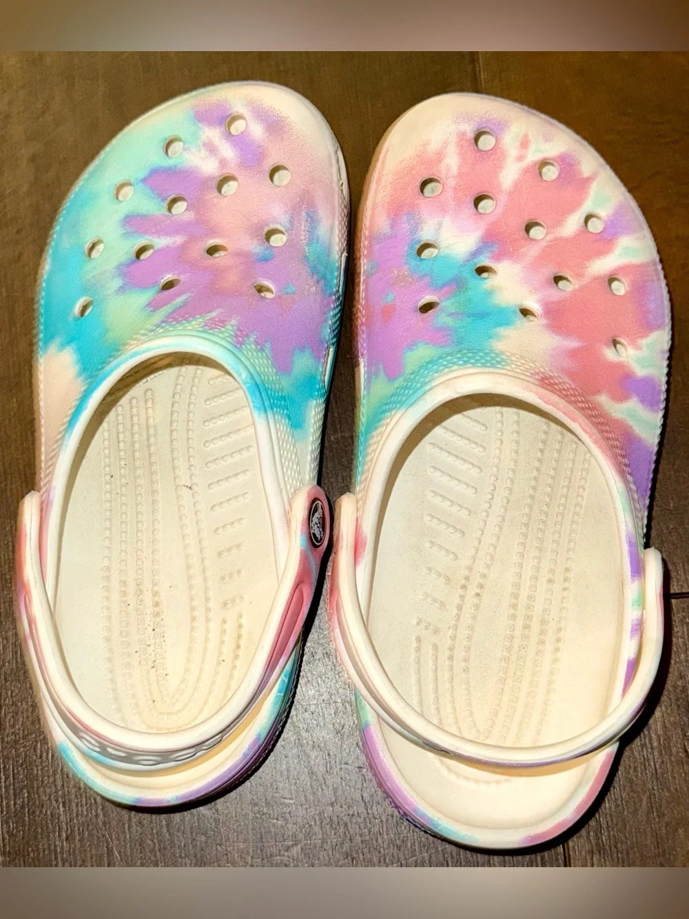 Crocs Classic Tie Dye Clogs Kids J3 Colorful Slip-On Shoes Sandals